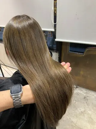 ロング カラー 赤みゼロ/透明感 カラー🌿KANTAのヘアスタイル