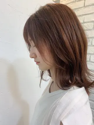 セミロング CHIC 岩下真衣のヘアスタイル