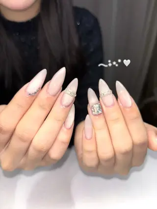 ネイル 🩰fein. hana🫧のネイルデザイン