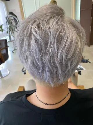 ショート 透明感カラー✨ 酸性ストレート特化のヘアスタイル