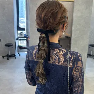 ロング ヘアアレンジ NUMBER_ ユイナのヘアスタイル