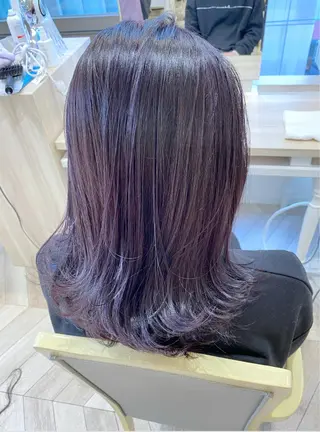 ミディアム カラー ベージュ/インナー カラー🤍Rieのヘアスタイル