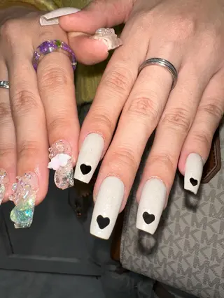 ネイル 個性派ネイル 🌼 ハルカ ♡の眉毛・アイブロウイメージ