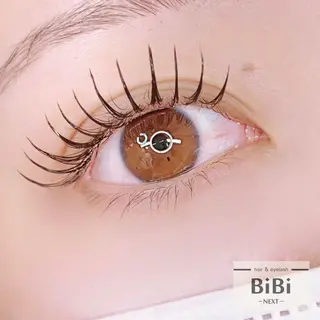 マツエク・マツパ BiBi-NEXT-所属・茂木 あゆかのヘアスタイル