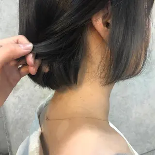 ミディアム カラー clomus所属・YUKA艶髪 🌸寛ぎ部屋のヘアスタイル