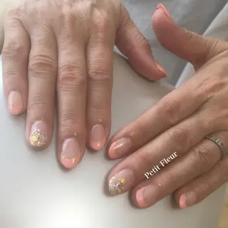 ネイル Petit Fleur所属・青柳 亜梨奈のマツエク・マツパデザイン
