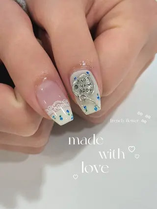 セミロング LORAN juriのネイルデザイン