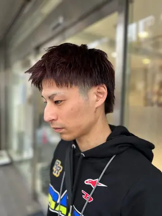 ショート メンズ ハイトーン× デザイン　Runoのヘアスタイル