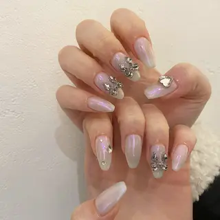 ネイル BONNIE所属・BONNIE MIKIのネイルデザイン