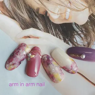 ネイル arm in arm ︎✿Yamamotoのマツエク・マツパデザイン