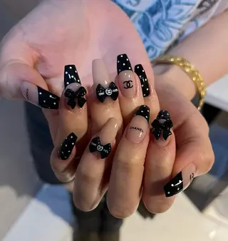 ネイル moca心斎橋所属・˚✧⁺⭐︎༚moca miyuu⁎⁺˳✧༚のネイルデザイン