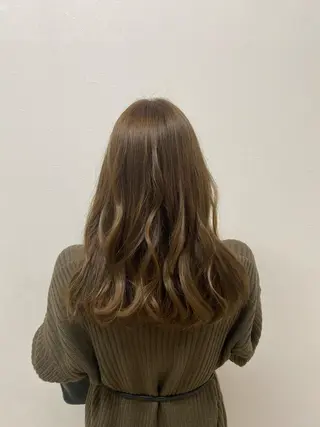 ロング KAITOH ATSUSHIのヘアスタイル