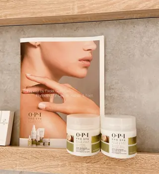 ネイル atelier AURA ｱﾄﾘｴ ｱｳﾗ所属・atelier AURAのネイルデザイン