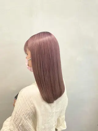 カラー miu .のヘアスタイル
