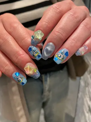 ミディアム m kaori𓃟のネイルデザイン