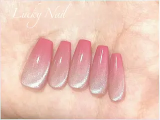 ネイル Lucky Nail Studioのネイルデザイン