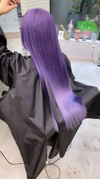 ロング カラー 【ケアブリーチ】 ヴァーディーのヘアスタイル