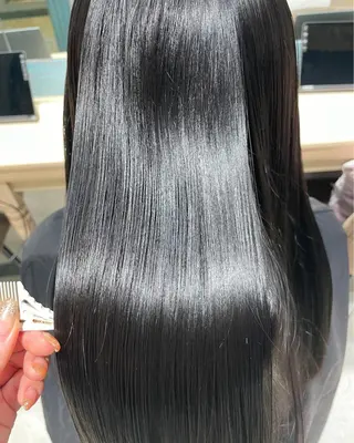 ロング パーマ 酒井 里穂のヘアスタイル