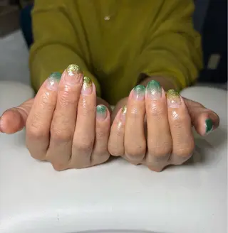 ネイル Azur Nail所属・藤原 亜里沙のネイルデザイン