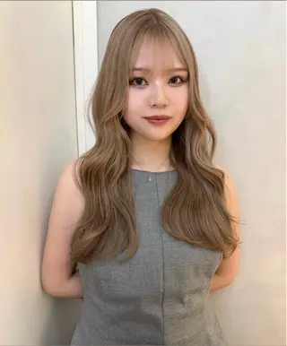 ミディアム カラー ヘアアレンジ 縮毛矯正ブリーチ/ ベージュmamiのヘアスタイル