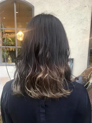 カラー rocca所属・鮫島 連のヘアスタイル