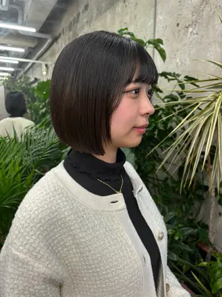 ミディアム 林 菜月のヘアスタイル