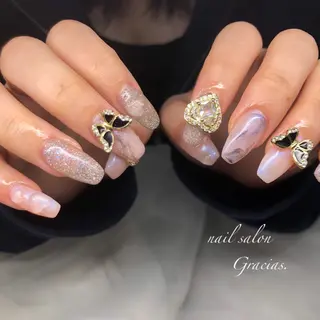 ネイル Gracias. rieのネイルデザイン