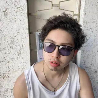 メンズ ヴァンキャトル 山口裕真のヘアスタイル