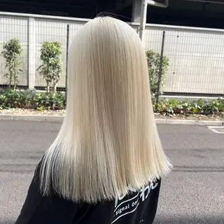 セミロング 🩵albis/めい 大宮/ブリーチ🦋のヘアスタイル