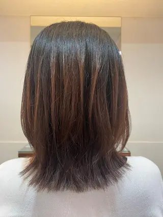 ミディアム 平 真亜里のヘアスタイル