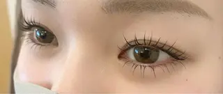 マツエク・マツパ アイサロンTOP BROW天王寺あべの店所属・TOPBROW マユリのマツエク・マツパデザイン