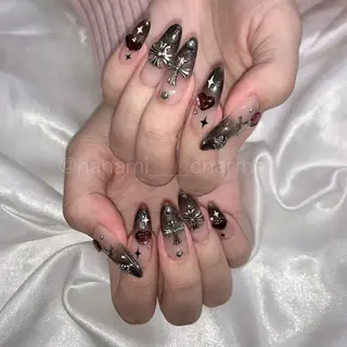 ネイル 黒江 菜々美のネイルデザイン