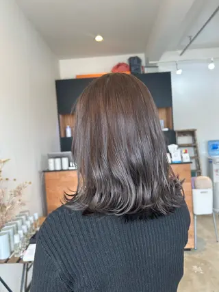 ミディアム カラー plus HAIR いずみのヘアスタイル
