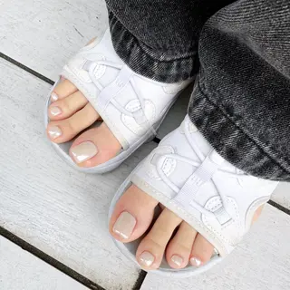 ショート 🌺🌴N. Rita🥥のネイルデザイン