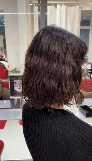 ミディアム パーマ Merlyosaka 早川未来のヘアスタイル