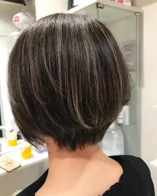 ショート カラー 🔹TOMO🔹 圧倒的経験値🔹のヘアスタイル