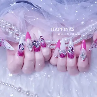 ネイル HAPPINAS🎀  れん🖤痛ネイルのネイルデザイン