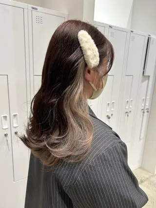 ロング カラー ヘアアレンジ yuka .のヘアスタイル