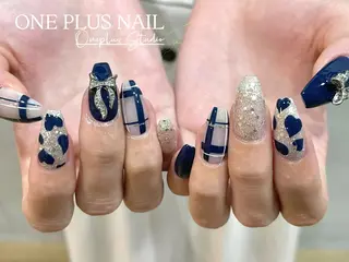 ネイル One plus StudioNailのネイルデザイン