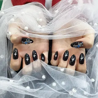 ネイル パーツ全部¥110 サロンミミのネイルデザイン