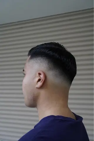 メンズ brunt jet所属・関 晃哉のヘアスタイル