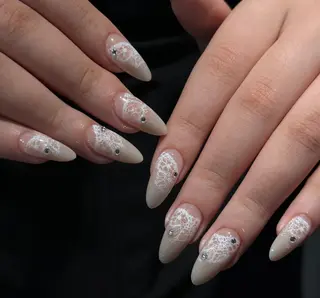 ネイル Pure&Rich Nailのネイルデザイン