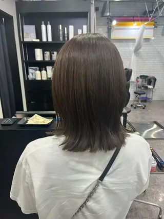 セミロング カラー 友滝 真菜美のヘアスタイル