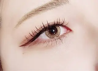 マツエク・マツパ Wardrobe by CHERIE所属・サロンドットクッキー KYUのマツエク・マツパデザイン