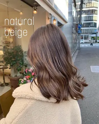 セミロング カラー 安永 涼のヘアスタイル