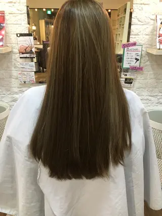 ロング 角床直哉 カラーカットNO 1のヘアスタイル