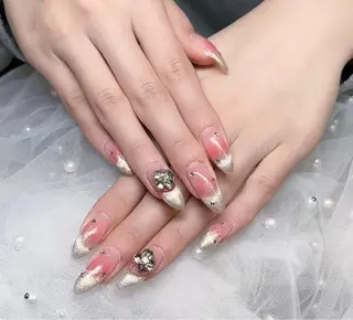 ネイル NiNa ビューティーサロン所属・Ni Naのネイルデザイン