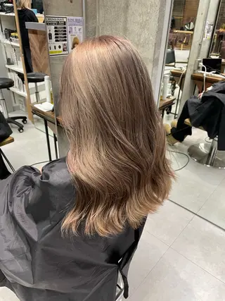 ロング 🫧ハイライトカラー 🫧 𝓜𝓘𝓤のヘアスタイル