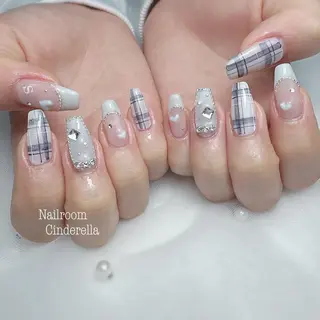 ネイル Nailroom. Cinderellaのネイルデザイン