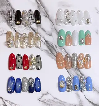 ネイル VIERU 🌈🎀💖のネイルデザイン